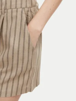 Vero Moda Szorty materiałowe Rosie 10346913 Brązowy jasny Loose Fit